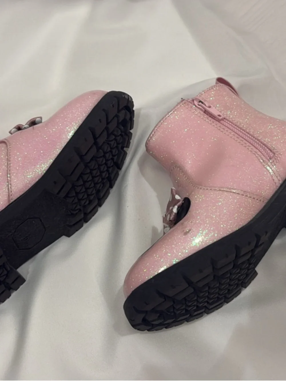 Minnie Mouse pink glittery toddler boots